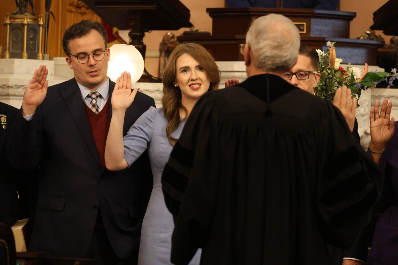 Rep. Sweeney is sworn in as a member of the 136th General Assembly