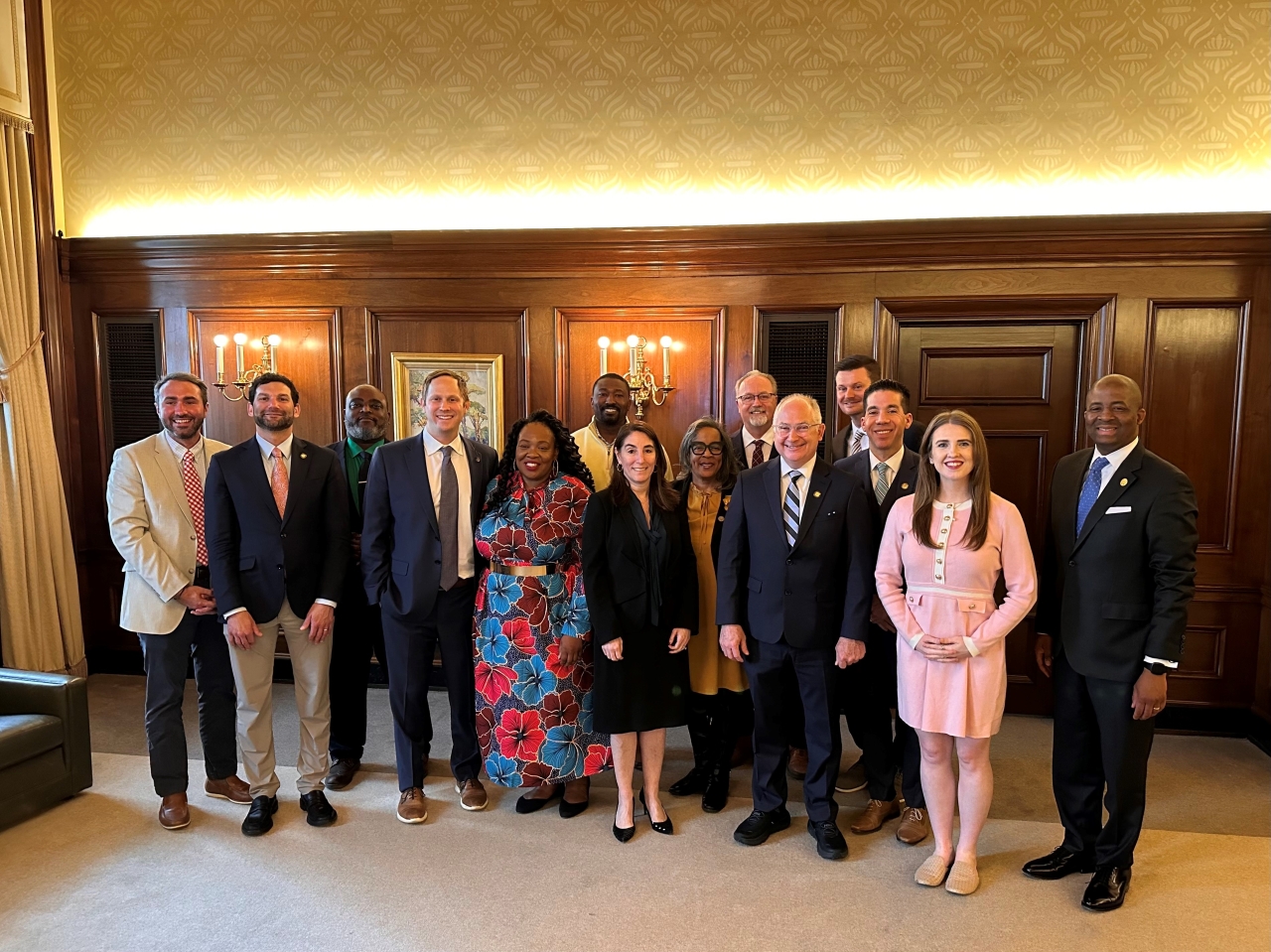 Rep. Sweeney joins her statehouse colleagues for a roundtable discussion with the President of the Federal Reserve Bank of Cleveland, Beth Hammack