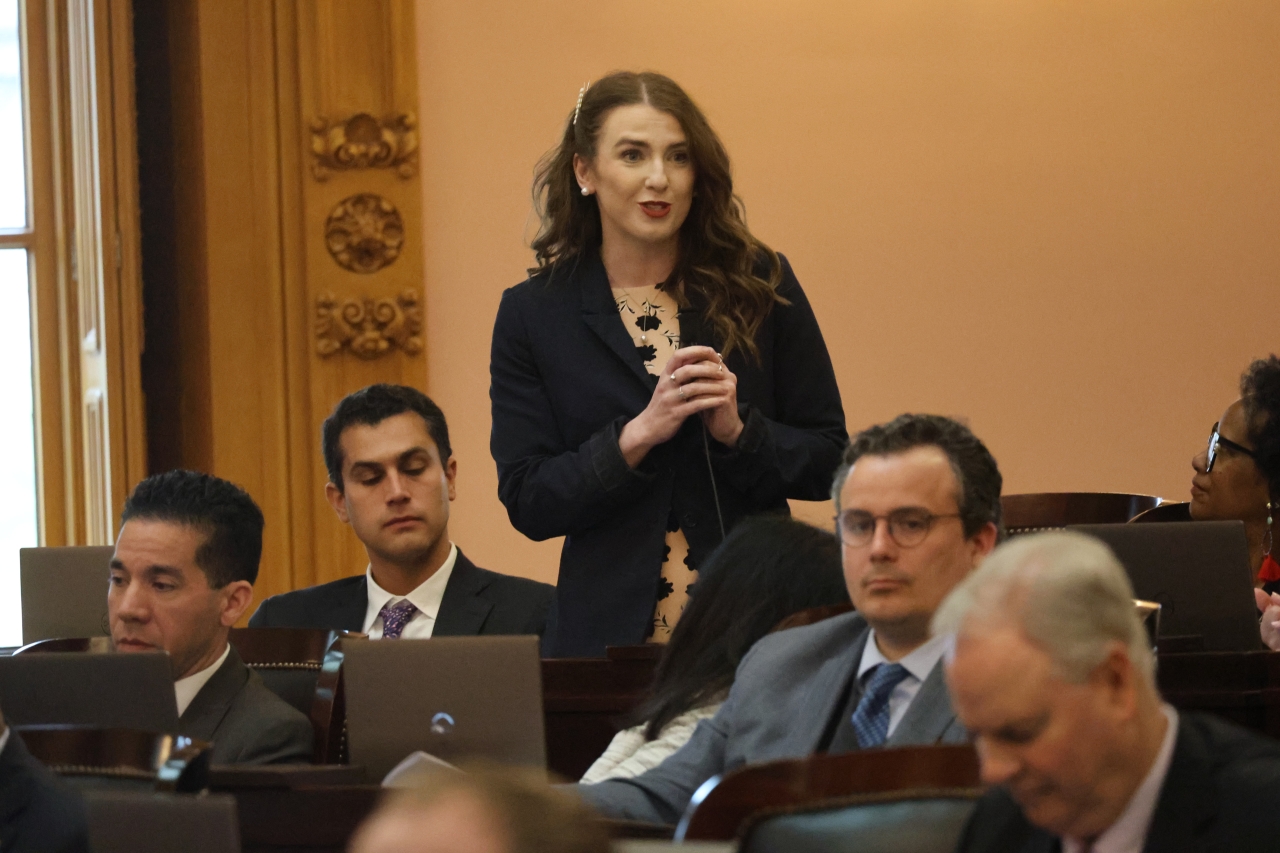 Rep. Sweeney speaks during House Session in support of her bipartisan bill to ban unfair police ticket quotas in Ohio