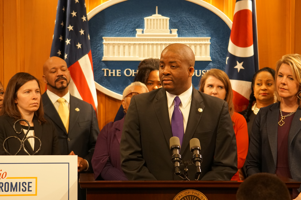 Rep. Robinson joins Democratic lawmakers to unveil the Ohio Promise, a blueprint to renew the Buckeye State's promise of better jobs and brighter futures