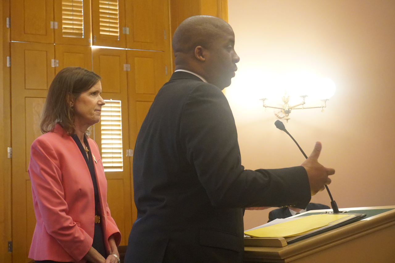 Rep. Robinson speaks in support of his bipartisan bill with Rep. Tracy Richardson (R-Marysville) to create commonsense job certification legislation