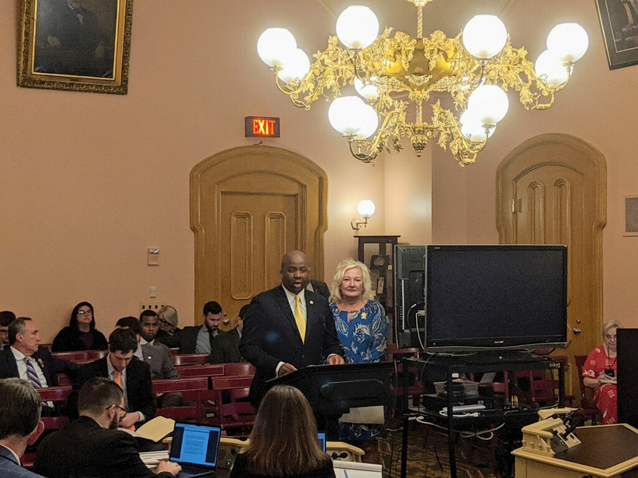 -	Rep. Robinson testifies before the House Primary & Secondary Education Committee on his bill to reinstate the Joint Education Oversight Committee alongside joint sponsor Rep. Lisa Sobecki (D-Toledo)