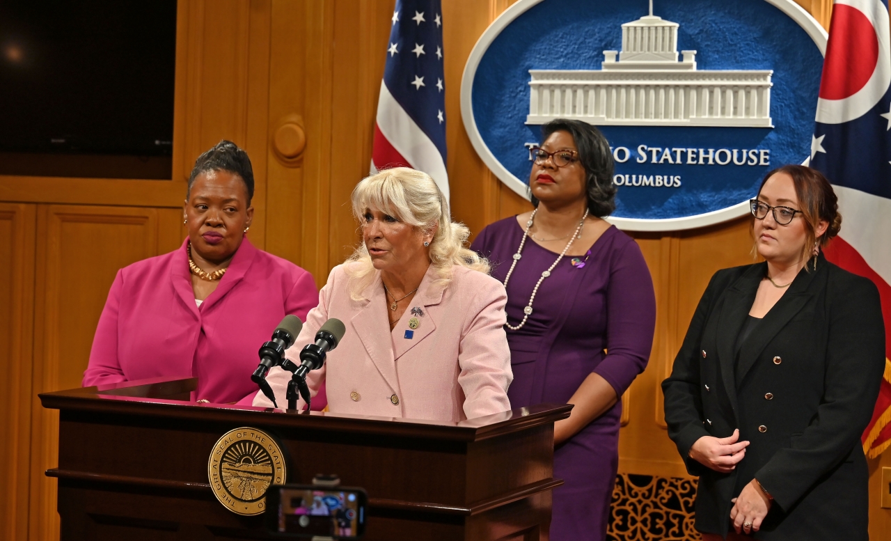 Representative Carruthers holds a press conference to discuss Aisha's Law.