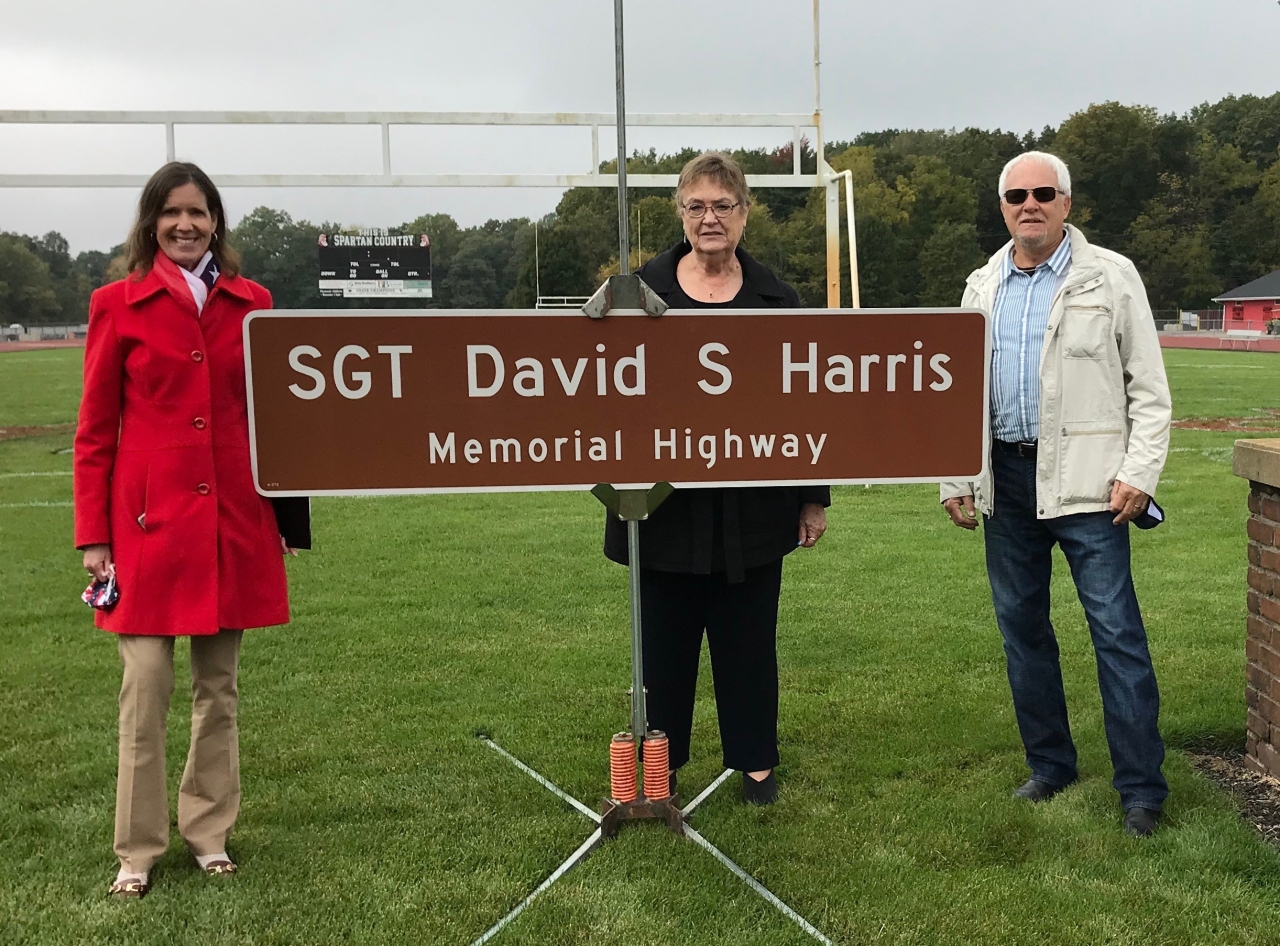 Rep. Richardson honors SGT David S. Harris in Memorial Highway at a dedication ceremony