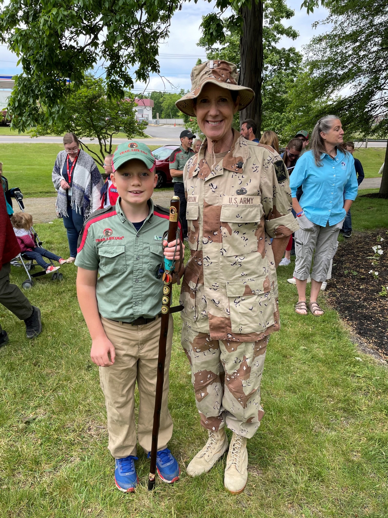 Major Richardson with a member of the Trail Life Troop 0316 in Marysville