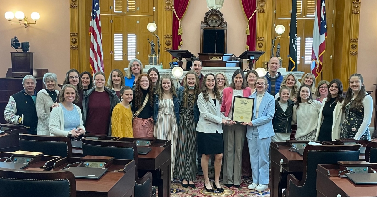 Representative Richardson honors the St. John's Lutheran School girls volleyball team for their success in the 2021 season.
