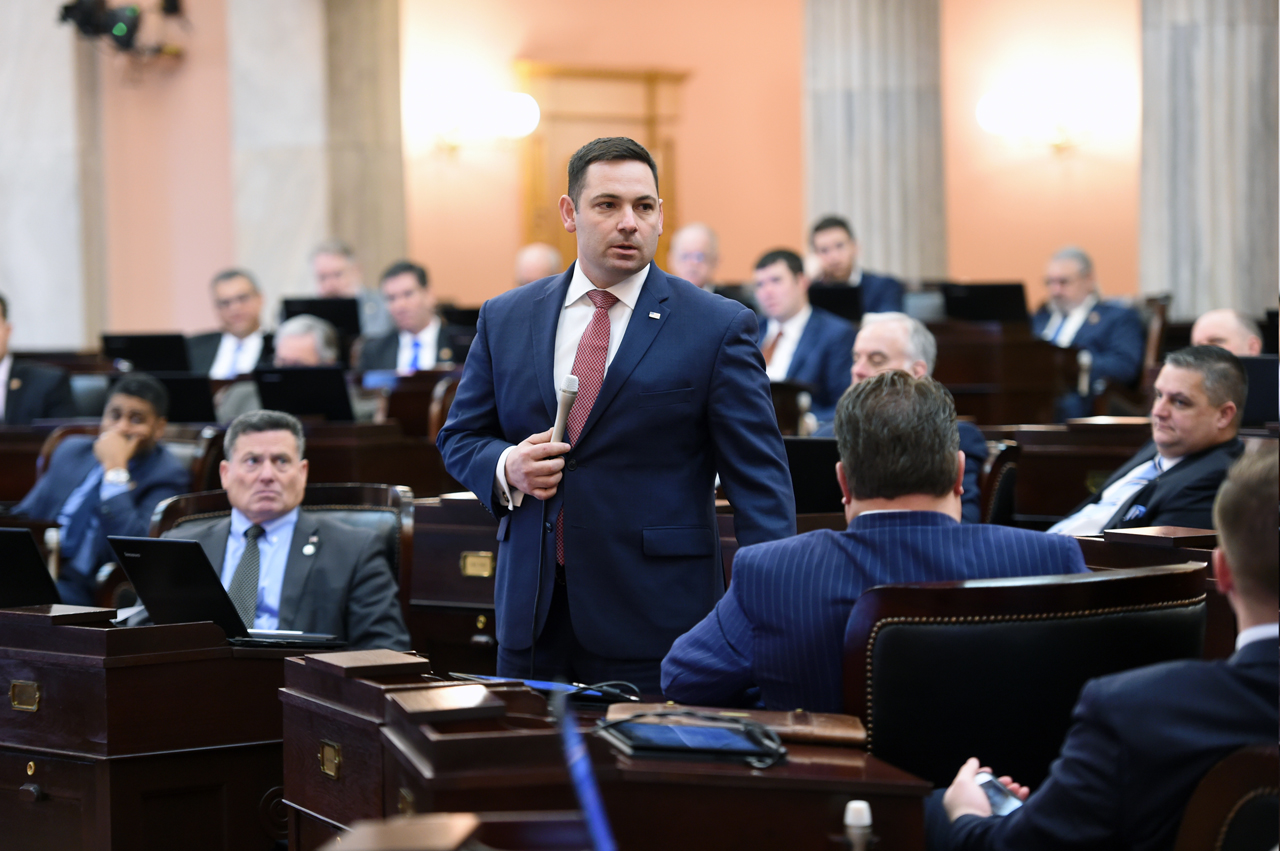 Rep. Ghanbari gives a floor speech during session.