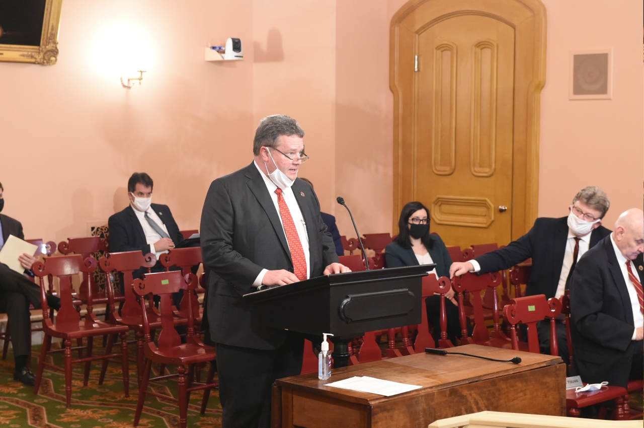 Rep. Lampton provides sponsor testimony on House Bill, The Auditor Emergency Assessment Act.