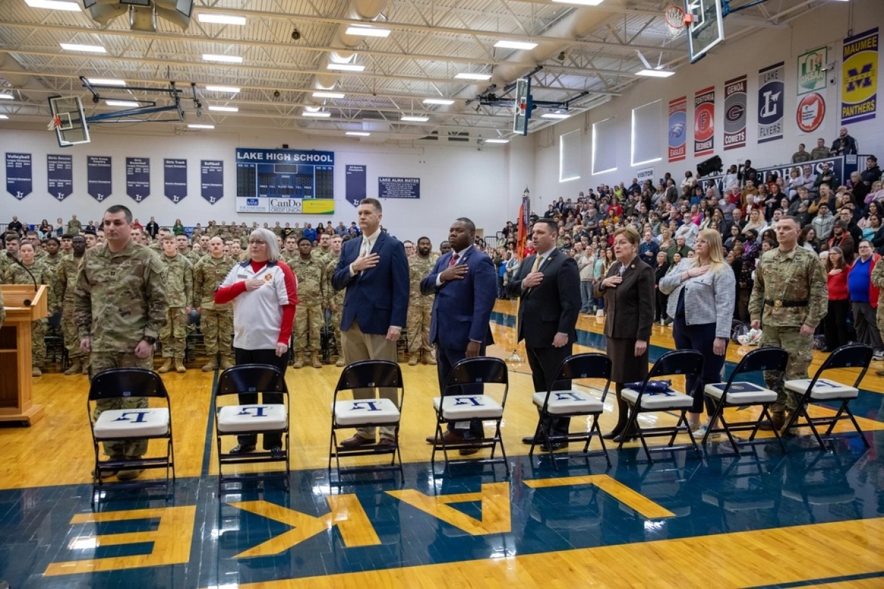 Rep. Rogers at Call to Duty Ceremony for the 1483rd Transportation Company of the Army National Guard (Walbridge)
