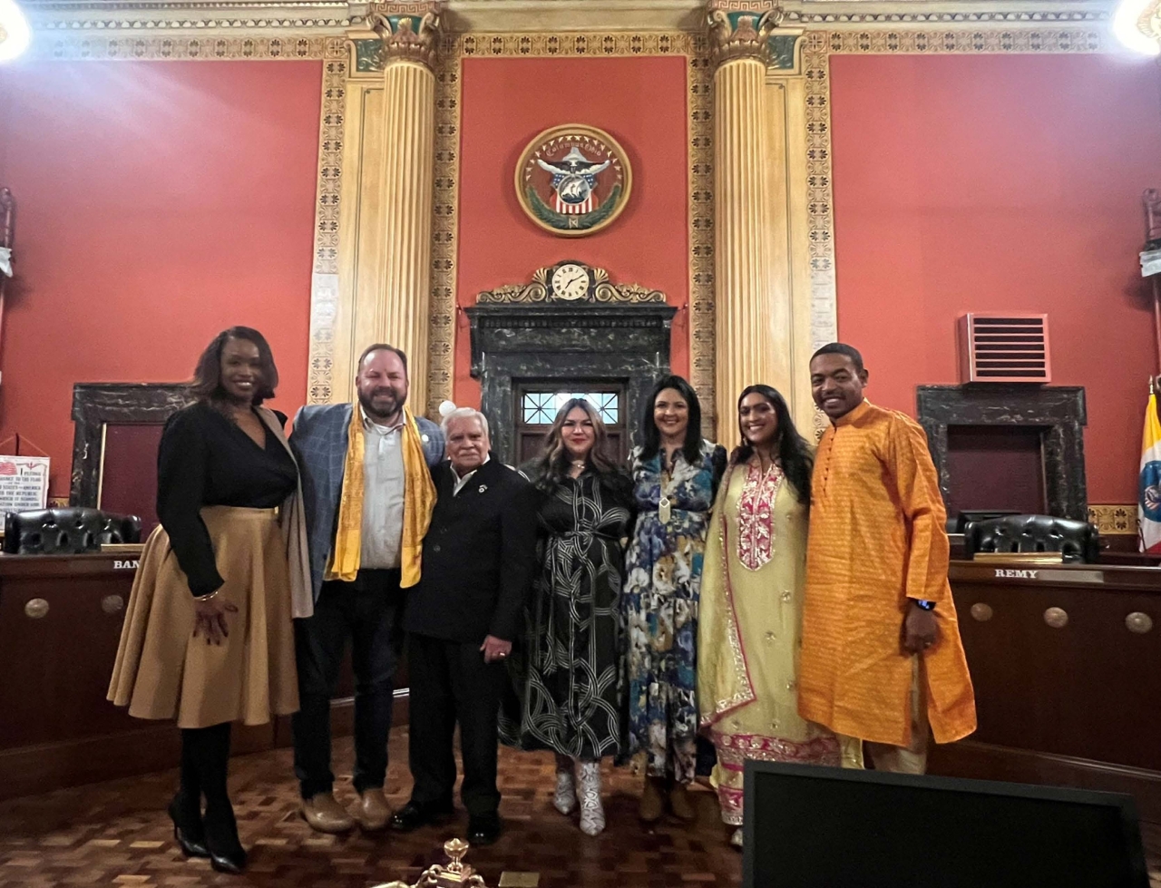 Rep. Somani attends Columbus City Council's Diwali celebration at City Hall.