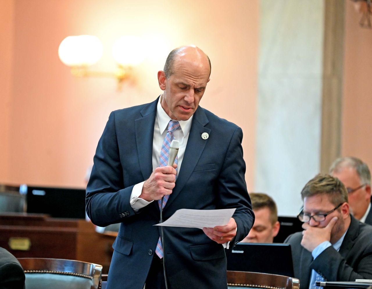 Rep. Jim Thomas asks his colleagues to vote in favor of House Bill 105 on the House Floor