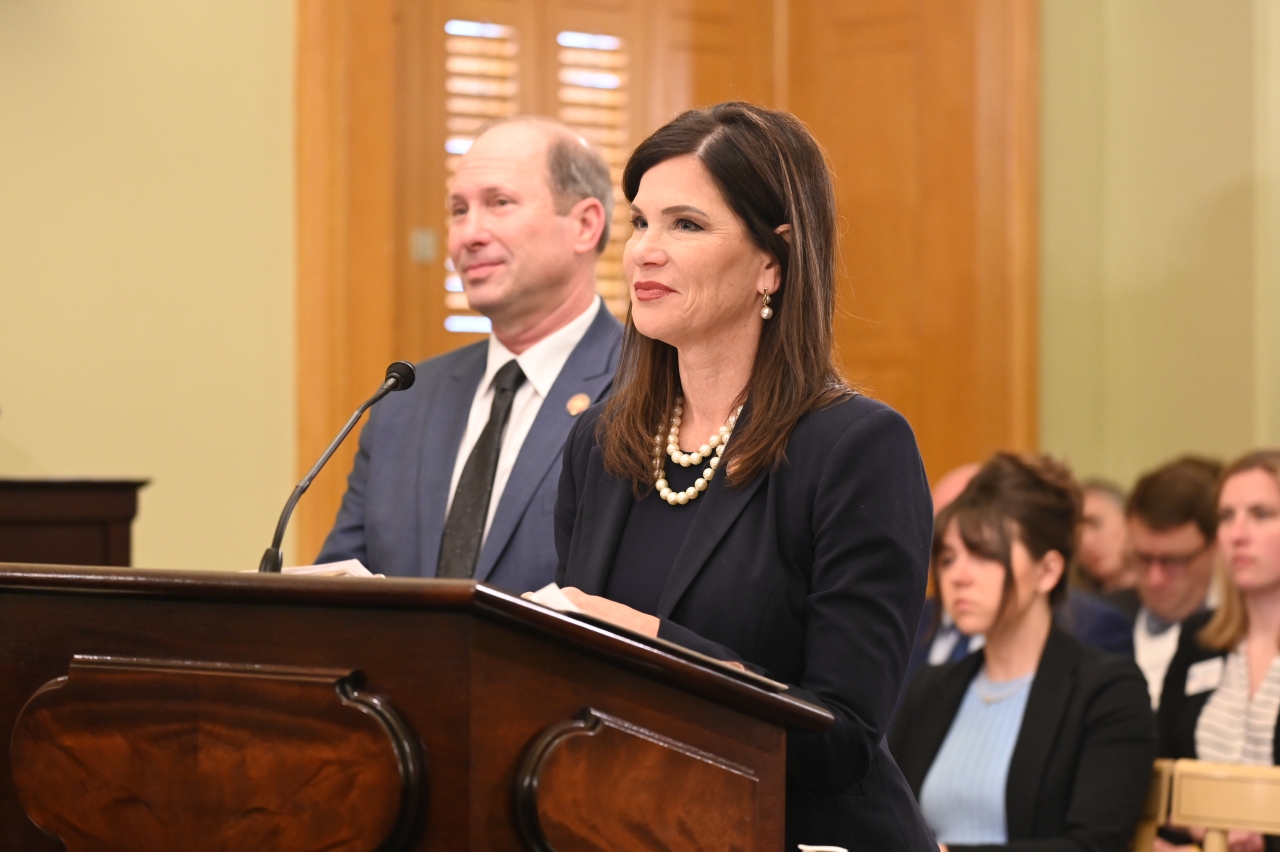 Representative King and Klopfenstein Testifying in Committee