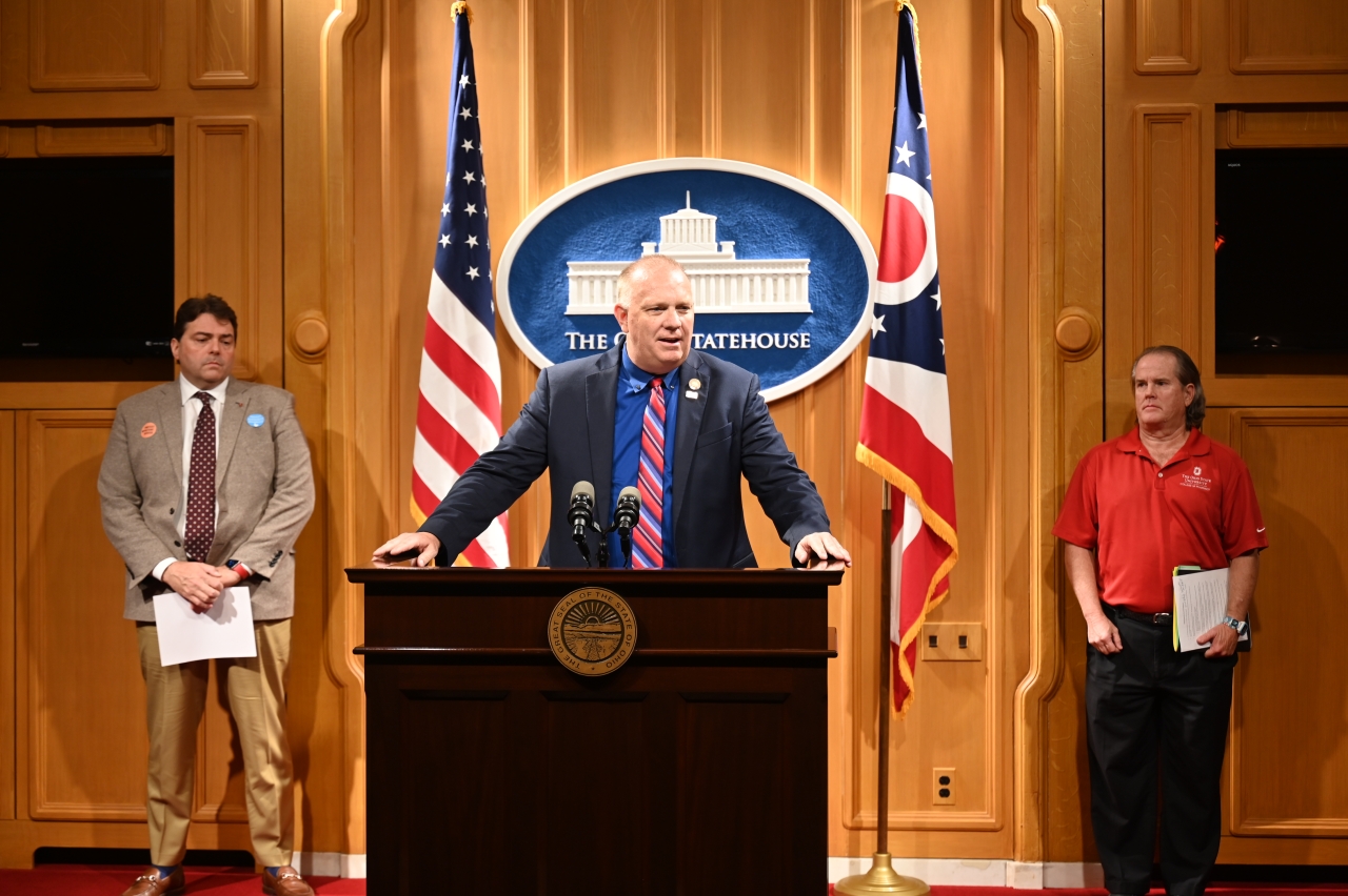 Representative Barhorst holds a press conference to discuss the Community Pharmacy Protection Act