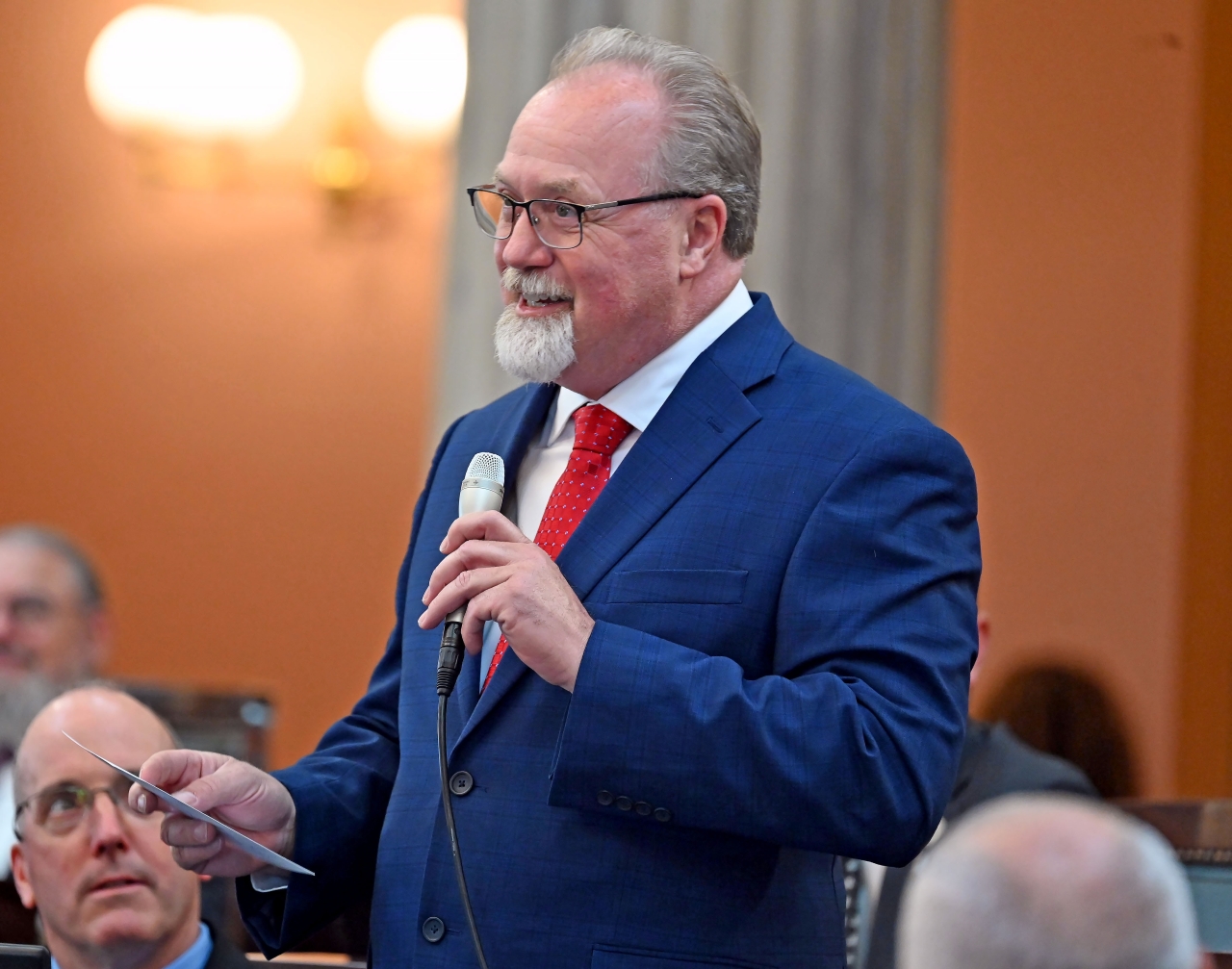 Representative Daniels speaks on the House floor after being sworn in.