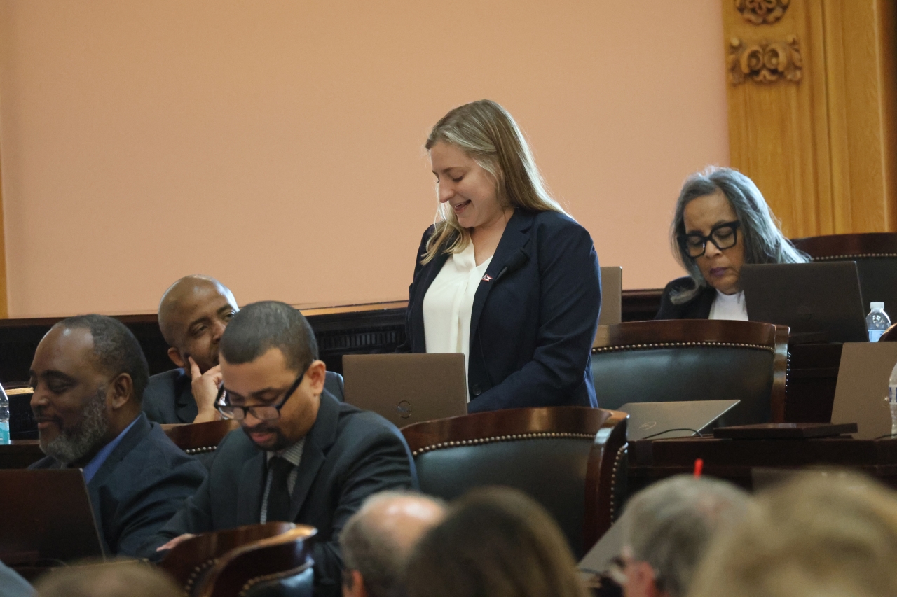 Rep. Cockley speaks on the House Floor to her successful amendment to HB 65, designating National Farmers Market Week.