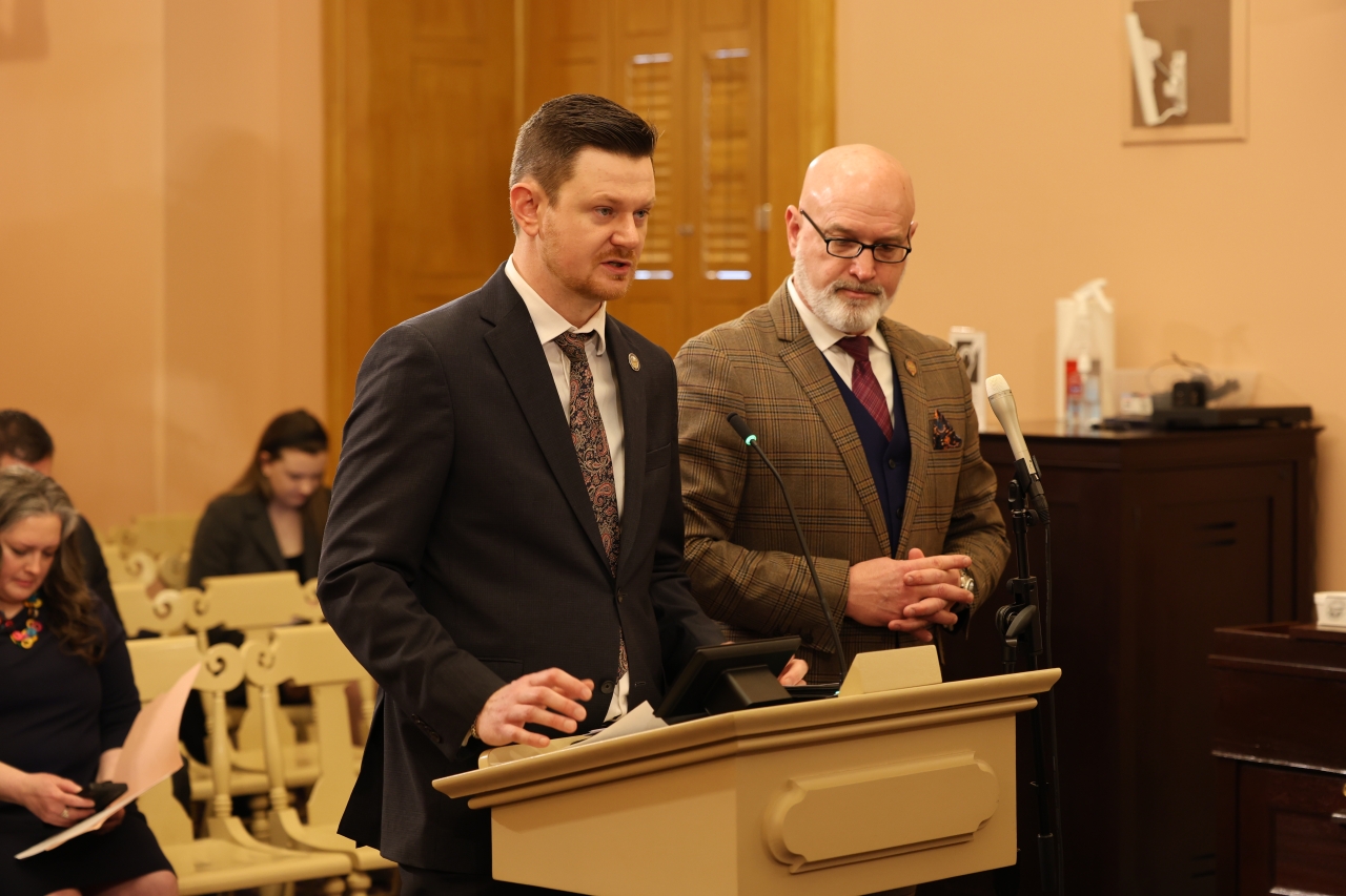 Rep. Rader Joins Rep. Willis in Providing Sponsor Testimony for H.B. 614