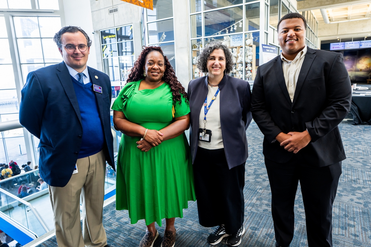 Representative Glassburn joins fellow lawmakers in attending the Great Lakes Science Center's Manufactures Day to support Middle and Highschool students showcasing new technology projects.