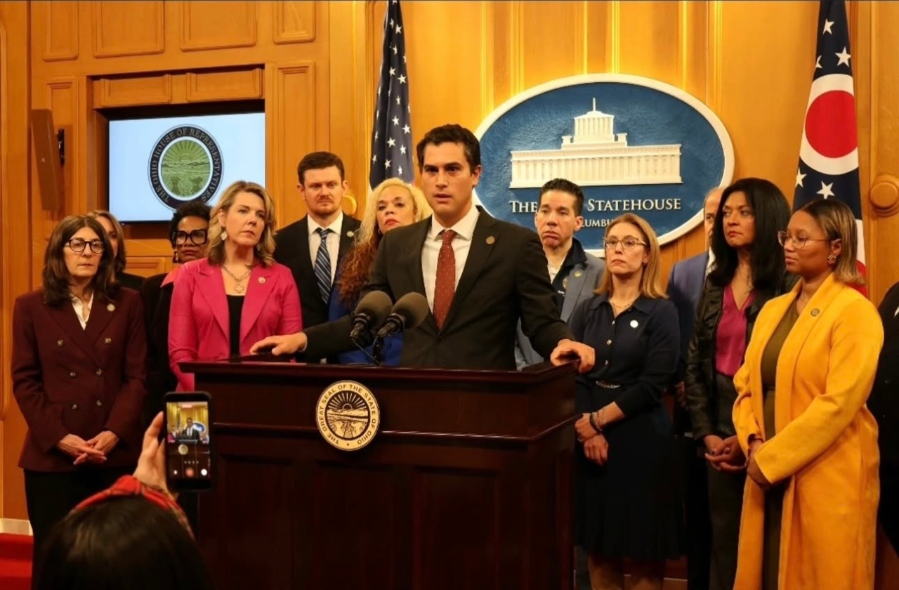 Representative Brownlee standing with Ohio Dems to protect Ohioians in the wake of ICE escalation
