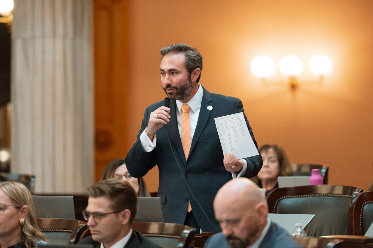 Rep. Thomas speaks on the House floor during Session