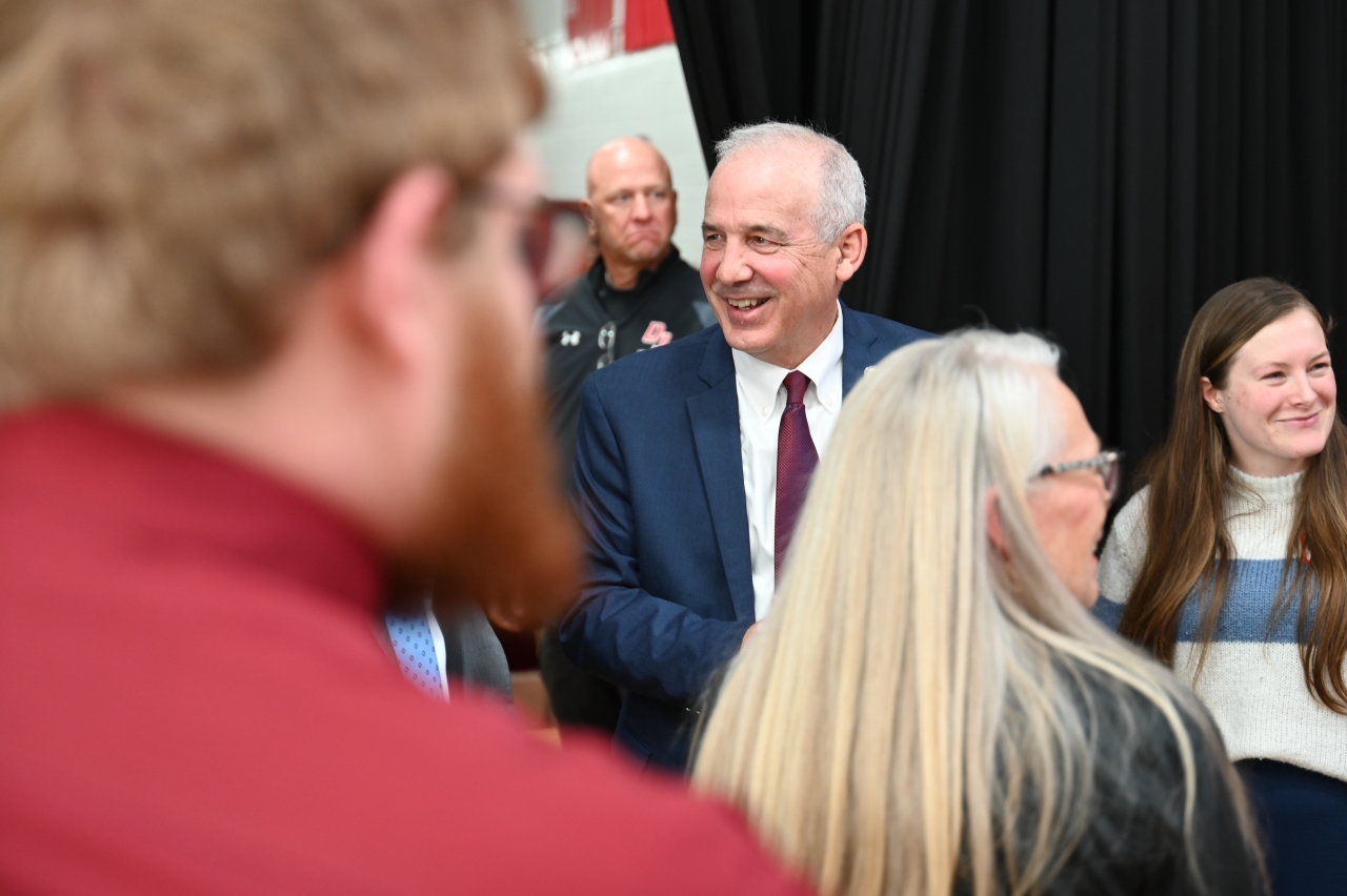 Speaker Huffman at Jefferson Middle