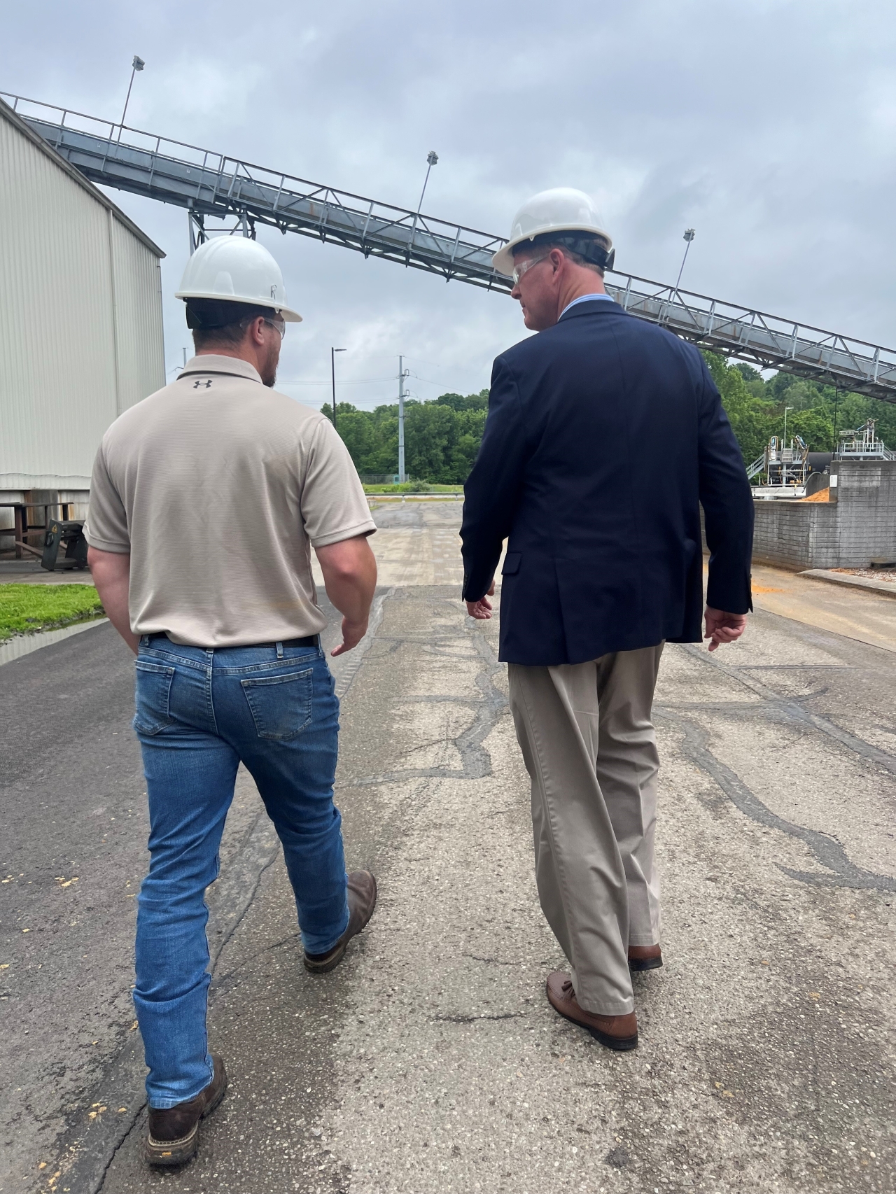 Representative Mark Hiner touring Three Rivers ethanol plant in Coshocton, Ohio
