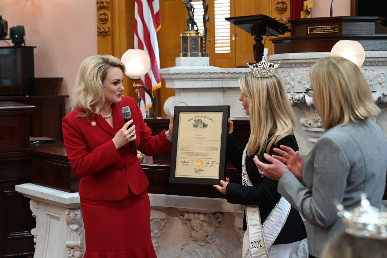 Miller Presents Miss Ohio 2022 with Proclamation on House Floor