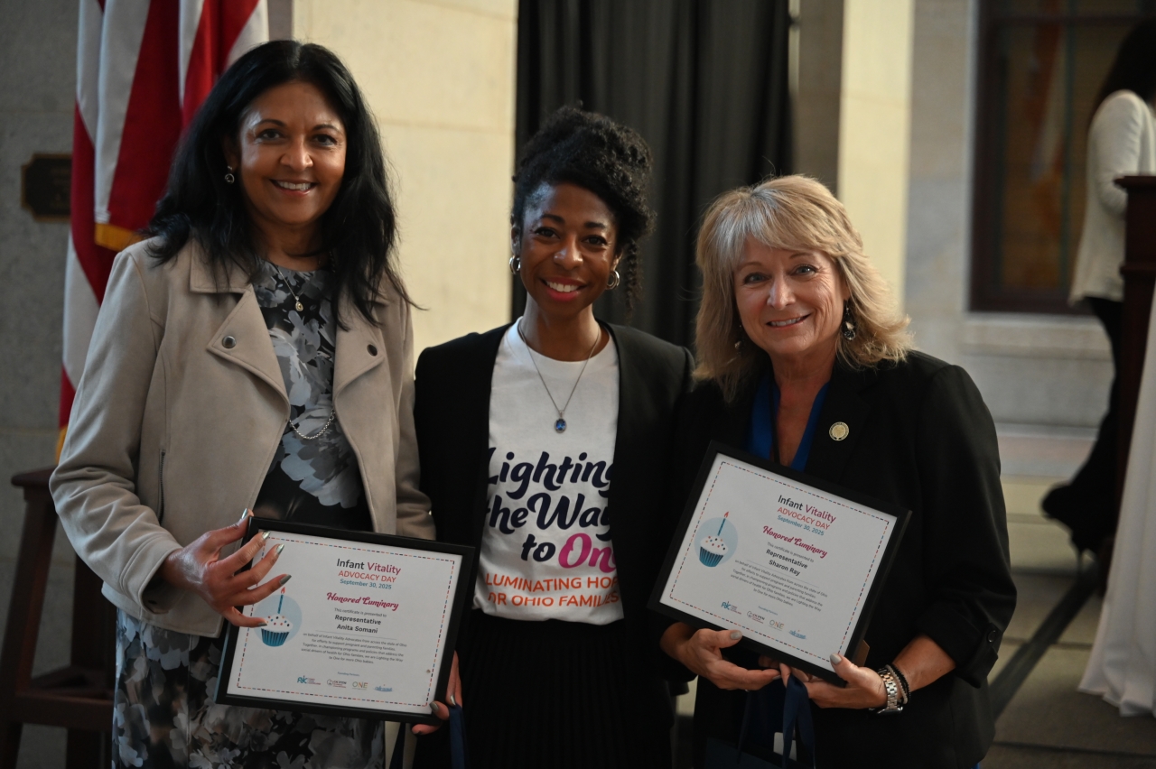 Representative Ray Receives Honored Luminary Award