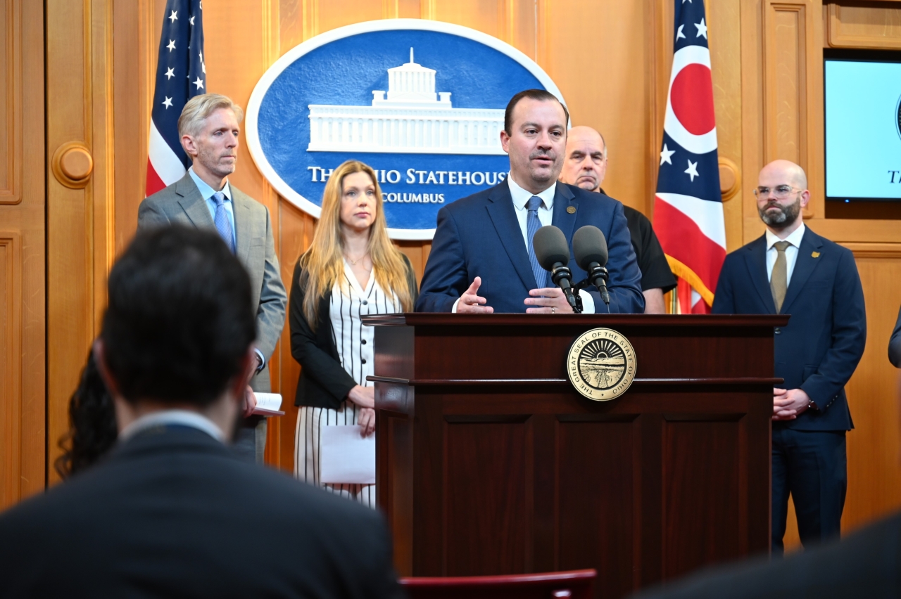 Reps. Swearingen and LaRe Hold Press Conference on the Ohio Holly Act