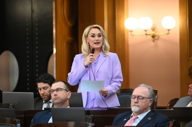 Rep. Miller provides a floor speech on HB 732.
