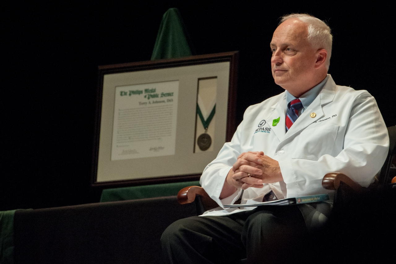 Rep. Johnson Awarded Phillips Medal from Ohio University