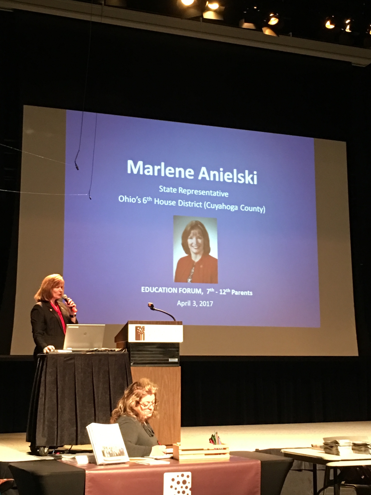 Rep. Anielski Hosts Education Forum for Local Parents