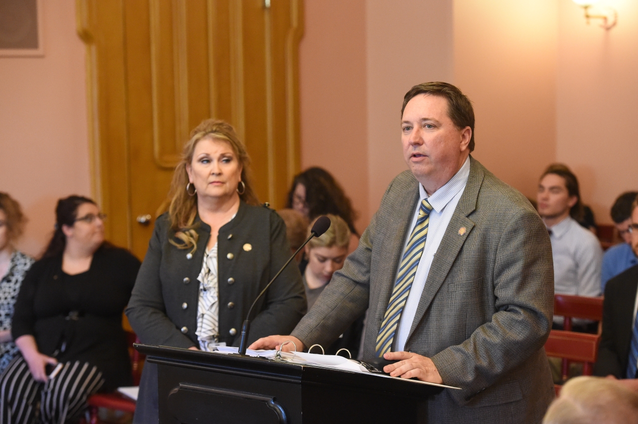 Reps. Rezabek, Keller Provide Support for Tax Credit Legislation